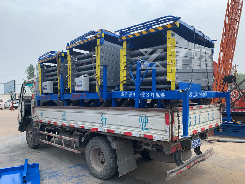 3台升（shēng）降平（píng）台車發往福建南平